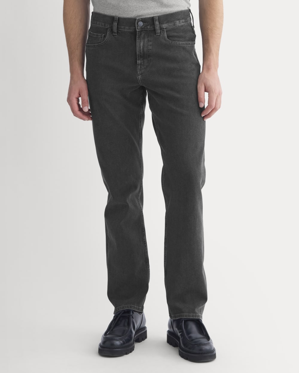 Straight-Leg Stretch Jean | Washed Black
